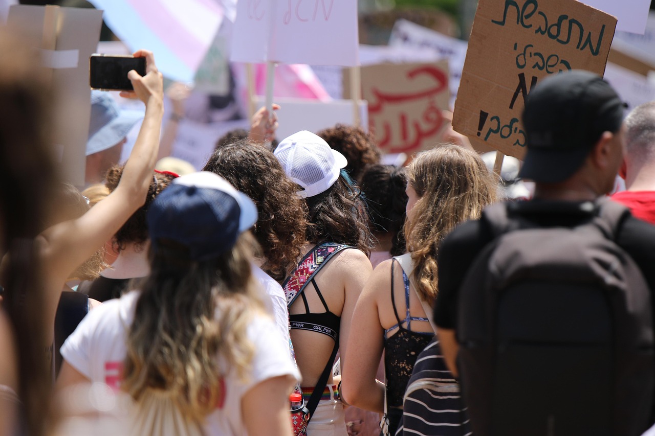 entdecken sie inspirierende geschichten und tipps zum thema frauenförderung. erfahren sie, wie frauen weltweit ihre stärke entfalten und neue chancen nutzen. gemeinsam für gleichstellung und erfolg!